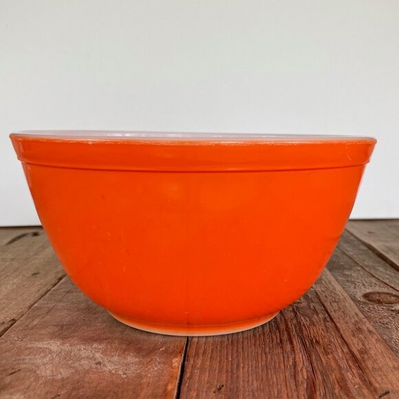 Pyrex 402 Reverse Primary Orange 1 1/2 Qt Mixing Bowl - Picture 1 of 14